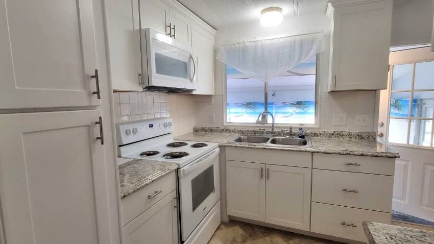 168 Juniper Drive West a Dundee, FL Mobile or Manufactured Home for Sale